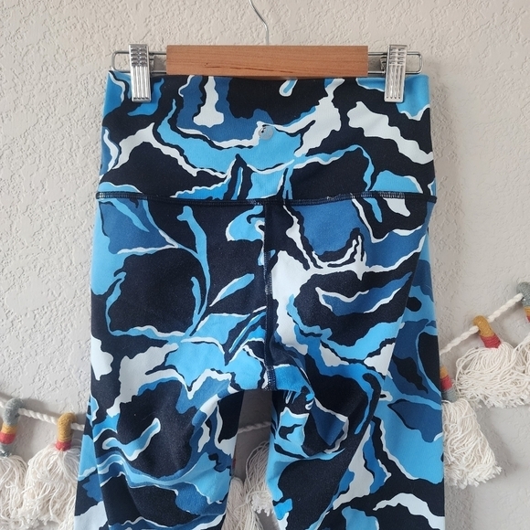 Lululemon Wunder Under High Rise Pant Bloom Beach Blanket Blue Ice Milk Yoga 4 - Picture 8 of 11